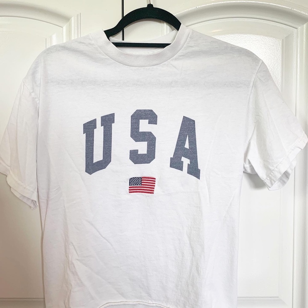 RARE Brandy Melville USA Top ❤️❤️